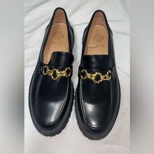 women’s black dress shoes